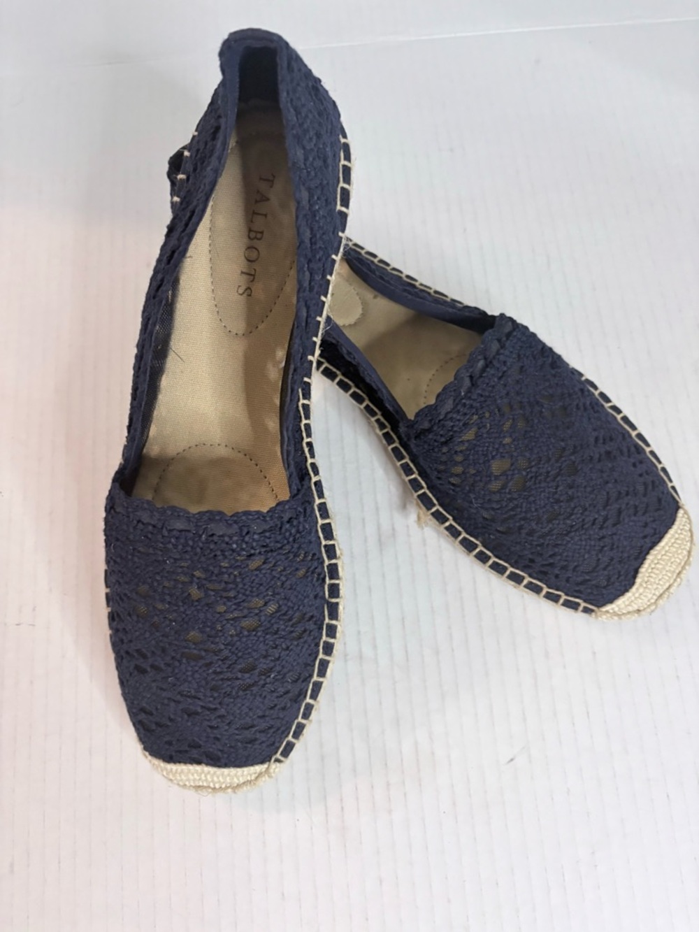 Talbots Navy Blue Slip On HUARACHE Style Flat Shoes NEW Womens Size 9